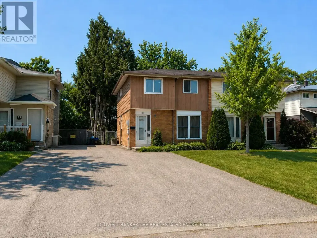 11 Chaucer Crescent, Barrie (Letitia Heights)